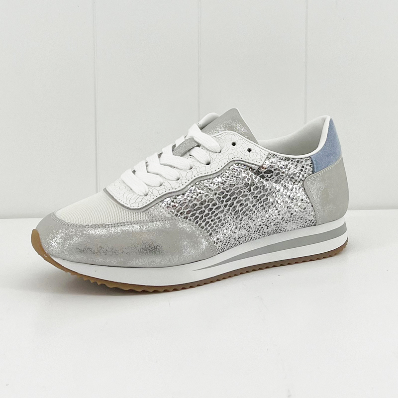 Sneaker Modell Nr 20